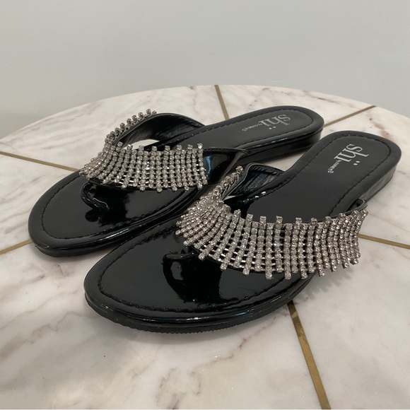 🔴SHI BY JOURNEYS RHINESTONE SANDALS🔴 - Picture 9 of 13